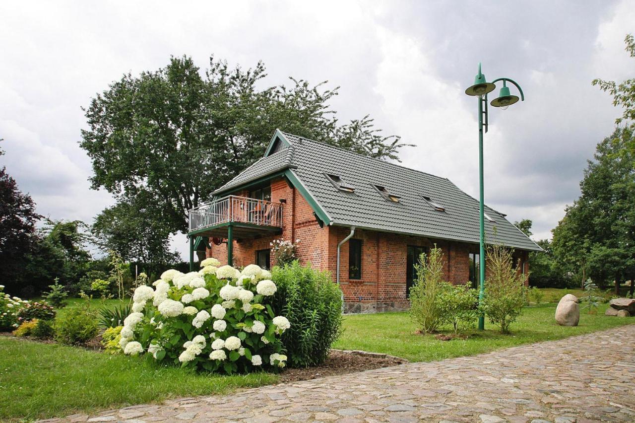 Ferienhaus Seeadler Am Duemmer See In Duemmer المظهر الخارجي الصورة
